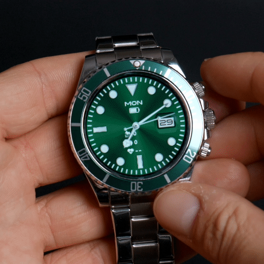 Relógio EleganceTech