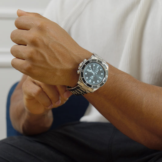 Relógio EleganceTech